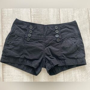 Colcci Black Buttoned Women's Shorts